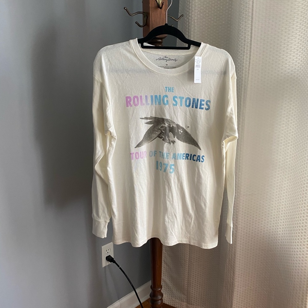 American Eagle Long-sleeved T-shirt